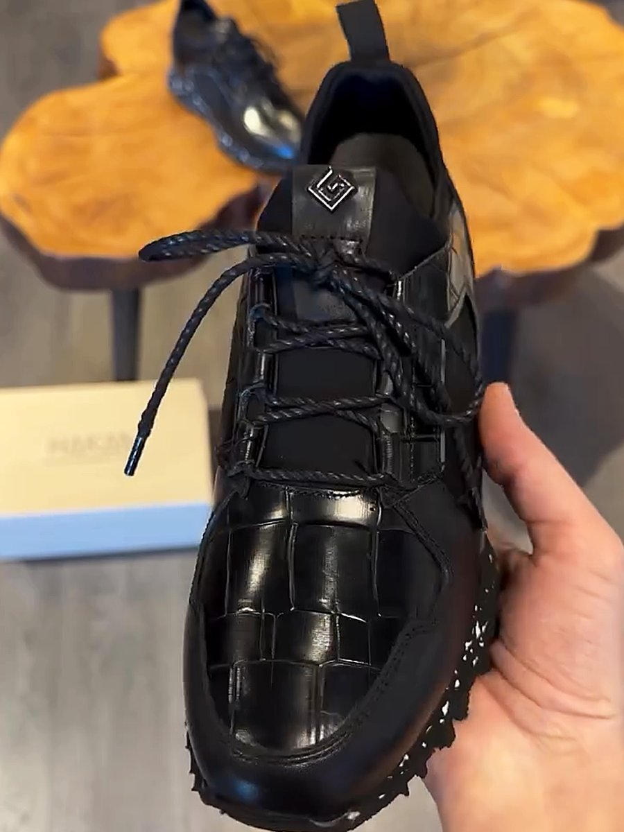 Men's Embossed Leather Sneakers