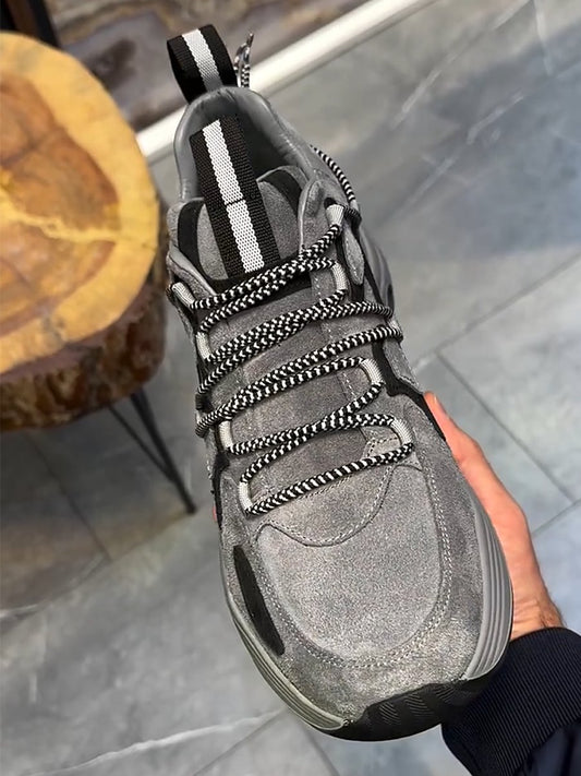 Enclosed Suede Men's Sneakers