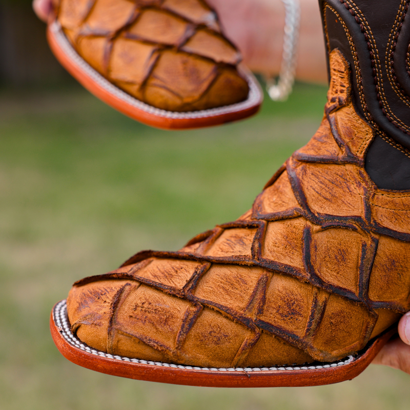 Artisan Rustic Matte Piraroucu Boots