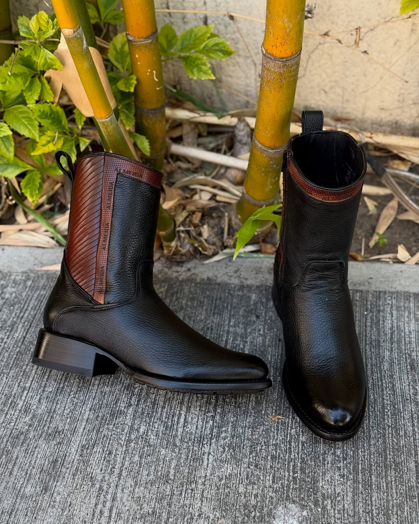 Men's Classic Vintage Cowboy Leather Boots