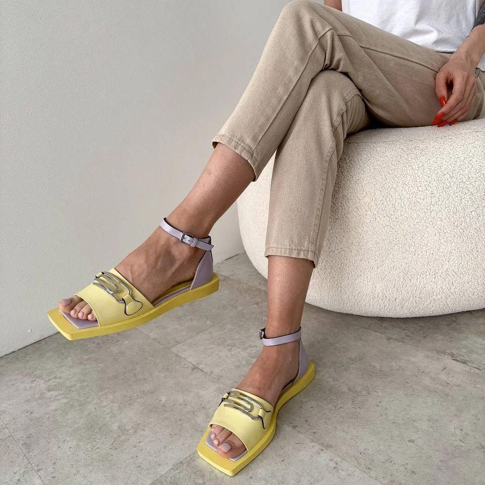 Women's Exquisite Leather Flat Sandals