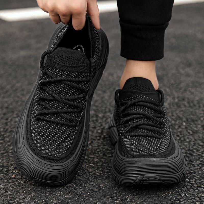 Men's Flyweave Lightweight Casual Sneakers