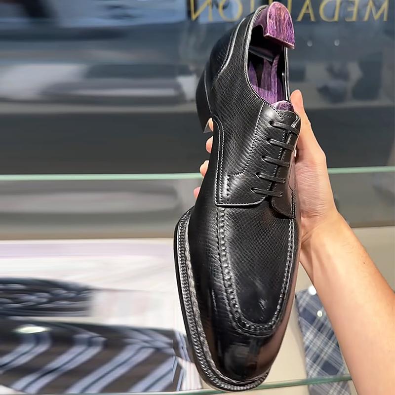 Men's Embossed Formal Leather Shoes